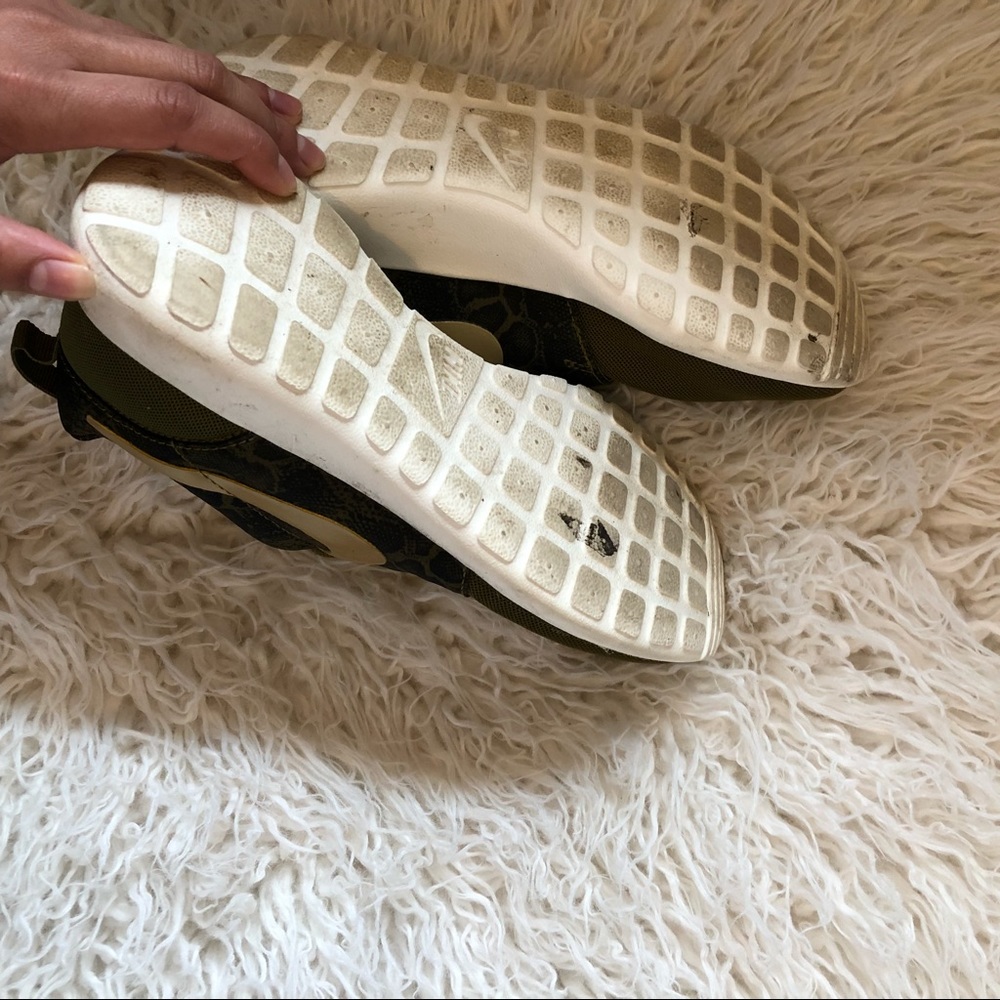 Nike Roshe - Picture 5 of 5